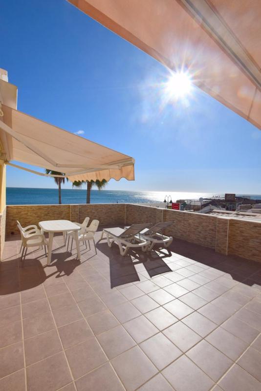 شقة Carihuela 1ª Linea De Playa توريمولينوس المظهر الخارجي الصورة
