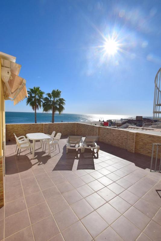 شقة Carihuela 1ª Linea De Playa توريمولينوس المظهر الخارجي الصورة